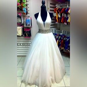 Size 4-6 White Prom Homecoming Quinceañera Debutante Wedding Ballgown Dress